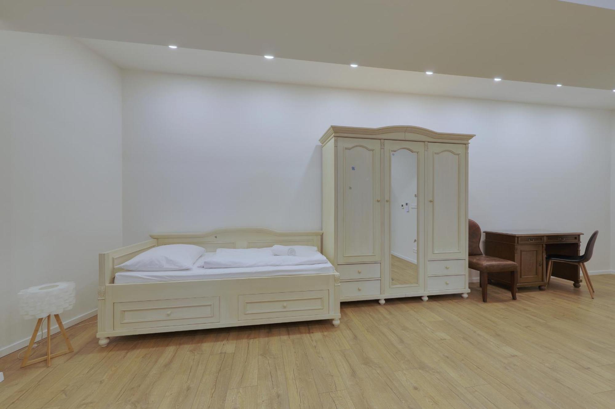 Shone Apartment Old Town 2 Bedroom Bratysława Zewnętrze zdjęcie